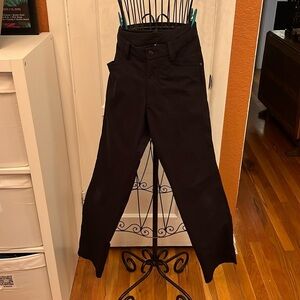 Lululemon Classic-Fit 5 Pocket Pant-Size 32